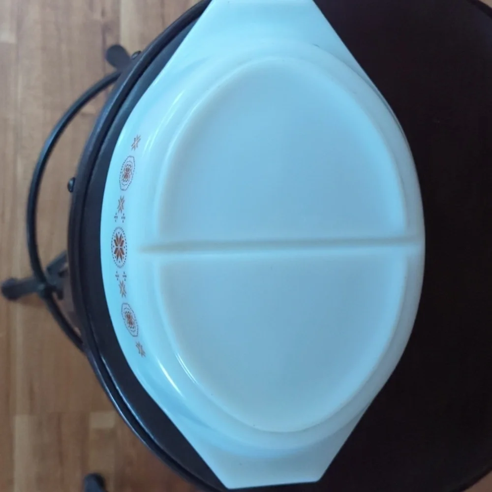Vintage Pyrex - Picture 3 of 3